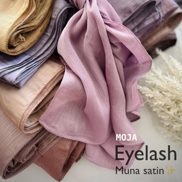moja eyelash muna satin hijab